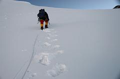 09 Climbing Sherpa Lal Singh Tamang Leads The Way Up The Snow Slope From Lhakpa Ri Camp I Towards The Summit 
